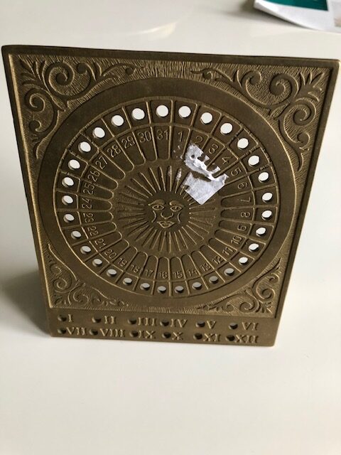 Calendrier perpétuel en laiton n°65